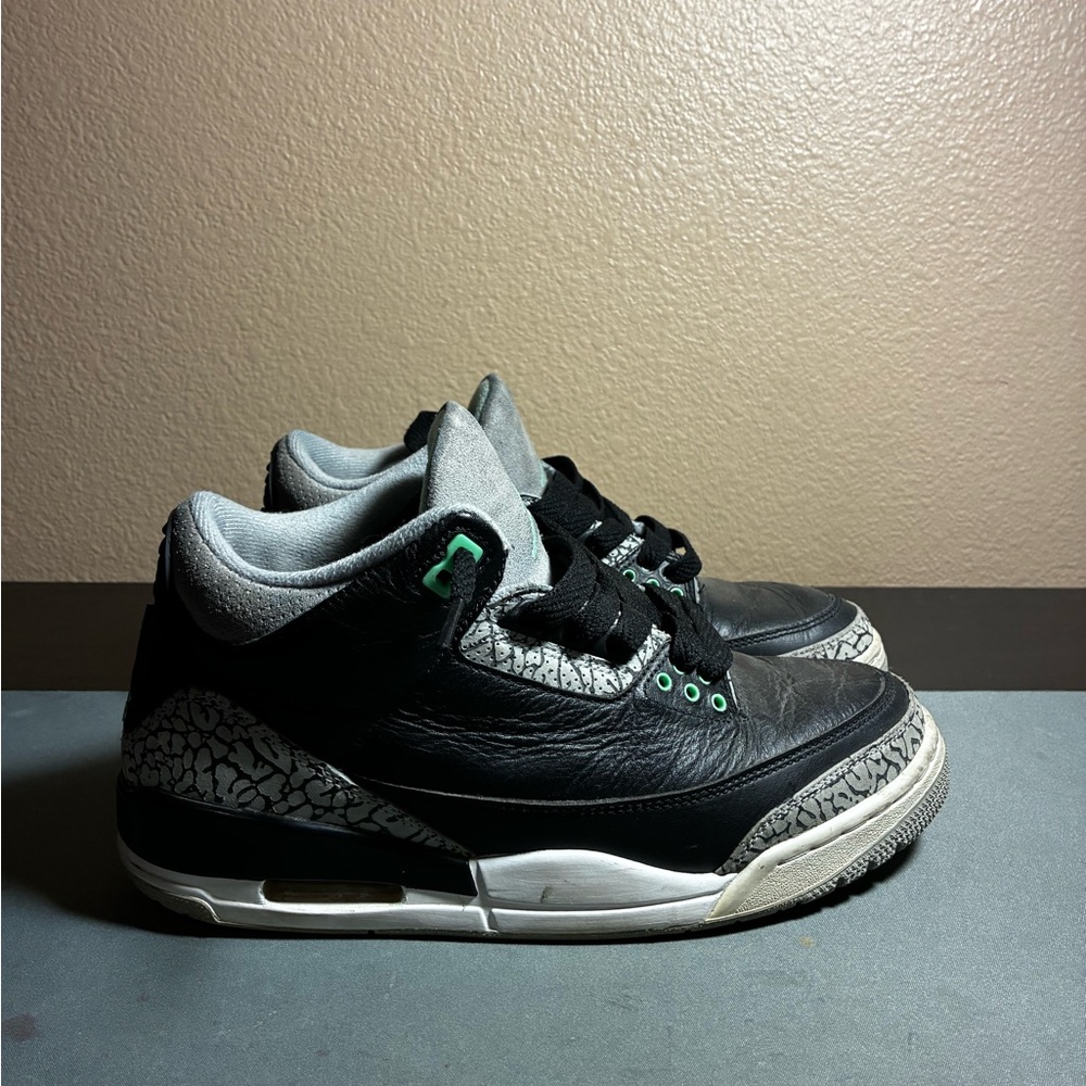 Nike Black and Gray Sneakers with Mint Accents